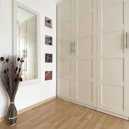 Chic Design Flat Milan - City Center & Balcony-3